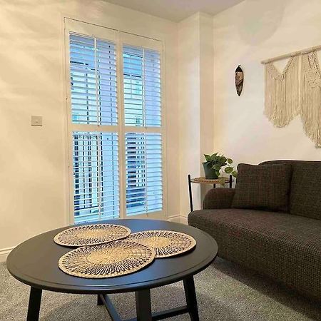 Serene Home Ideally Connected To Central London Bromley Eksteriør billede
