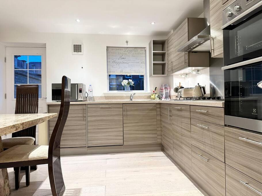 Serene Home Ideally Connected To Central London Bromley Eksteriør billede